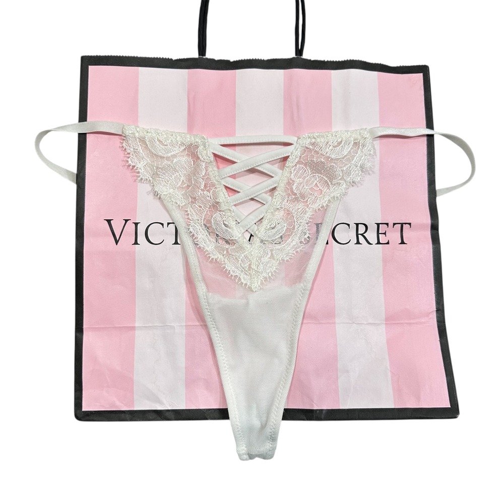 NWT Victoria's Secret Ivory White Lace‎ Strappy Thong Panty Small